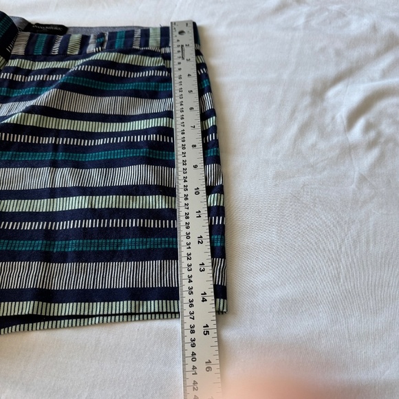 Banana Republic Factory Women's 8 Chino Style Striped Casual Walking Shorts - Picture 10 of 11